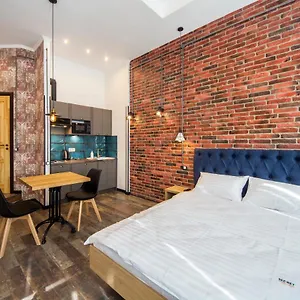 https://secret-apartments.hotels-of-kiev.com